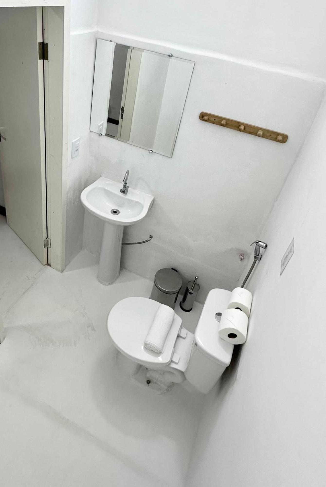 Twin Room,1539983245:JPEG